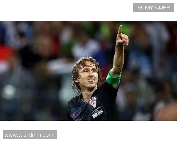 去年退役的足球明星有哪些值得铭记的瞬间与成就