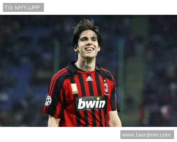 卡卡足球明星抱枕带你感受绿茵场上的激情与梦想