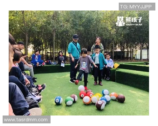 各大足球明星球鞋的魅力与科技结合探秘之旅