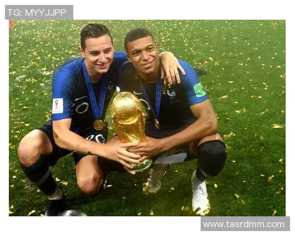 姆巴佩引领法国队重返巅峰展现足球天赋与领导力的完美结合